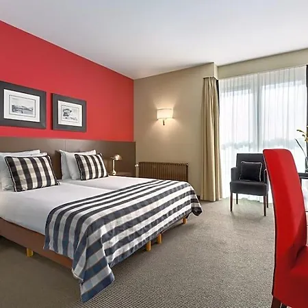 Hotel Nh 4*