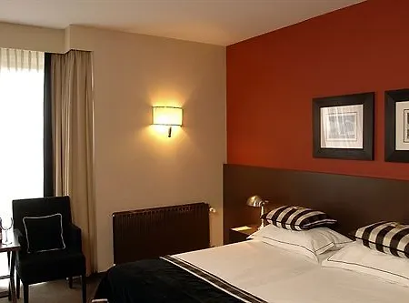 Hotel Nh 4*