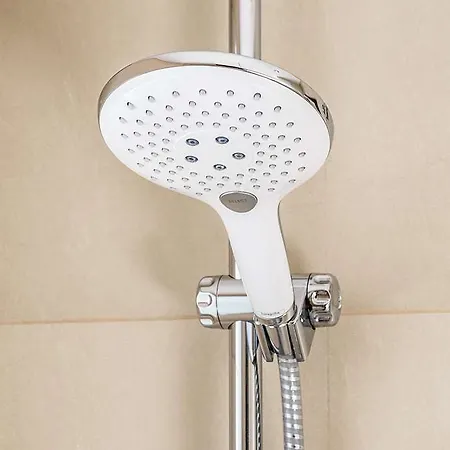 Nh فندق فالفيك